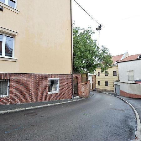 Pure Apartman Pecs Exterior photo